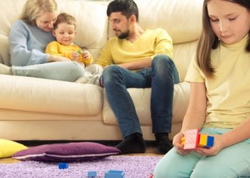 «Ты же старше!» или немного об иерархиях