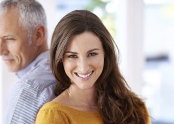 Выйти замуж за мужчину постарше: за и против